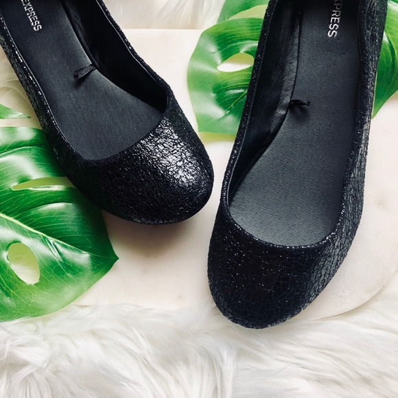 Express Shoes - express black shiny textured flats